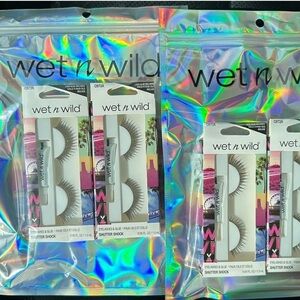 Wet n Wild Shutter Shock Kit 4 PAIRS  Eyelashes & Glue